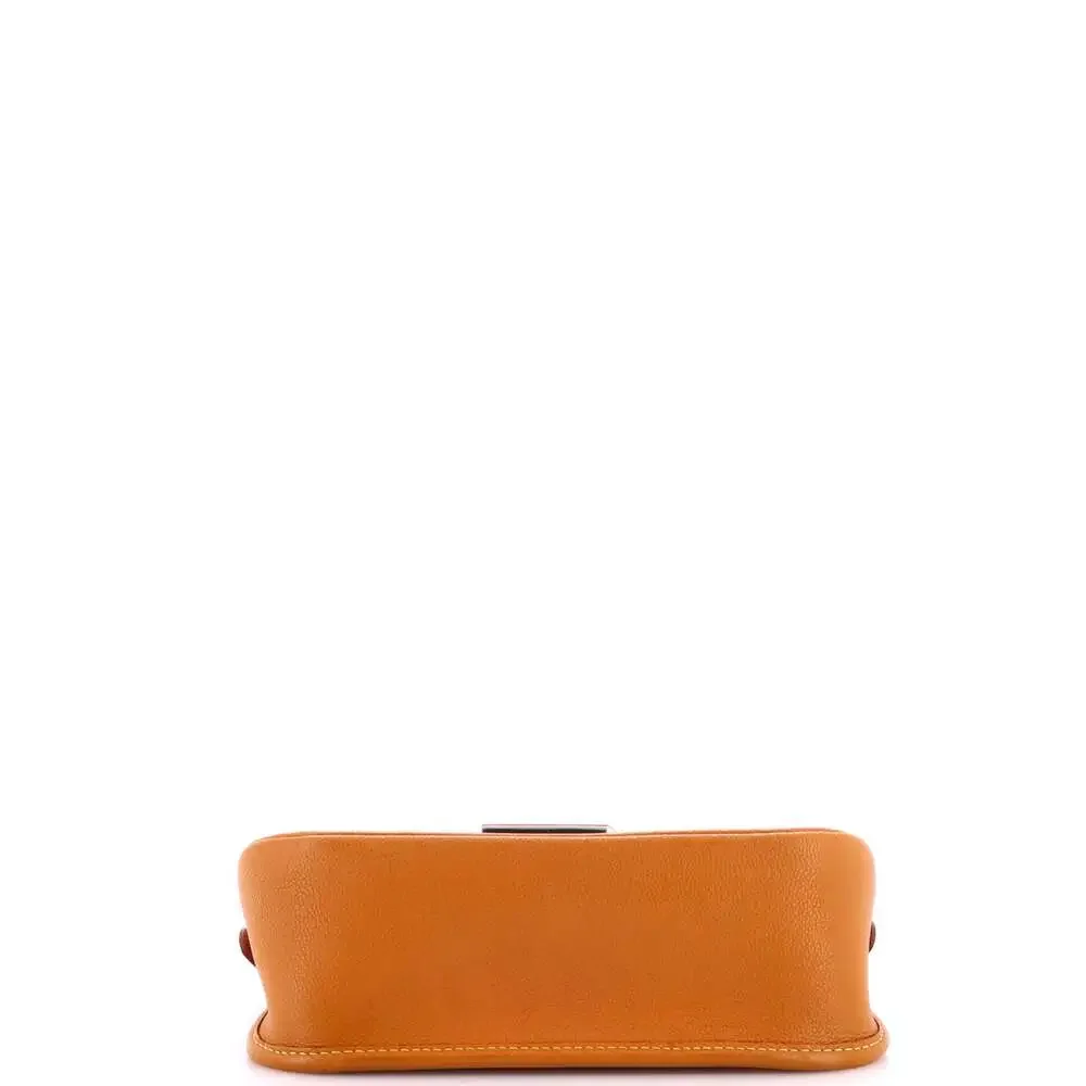 Louis Vuitton Buci Crossbody Bag Epi #266166L21B